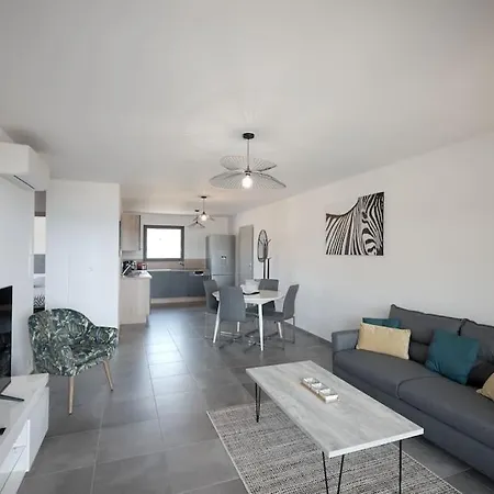 Recent, Confort , Vue Mer, A 5min *