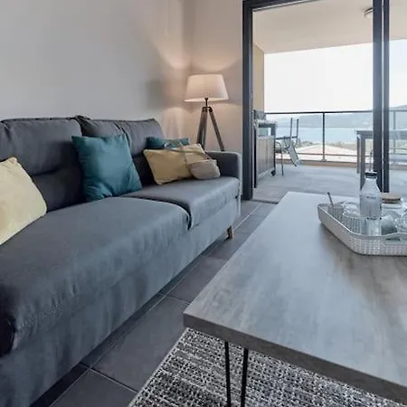 Recent, Confort , Vue Mer, A 5min * Propriano (Corsica)