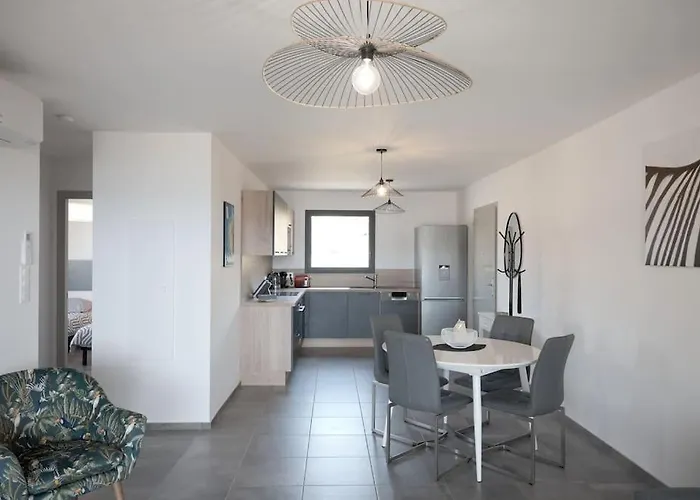 Récent, Confort , Vue Mer, à 5min *